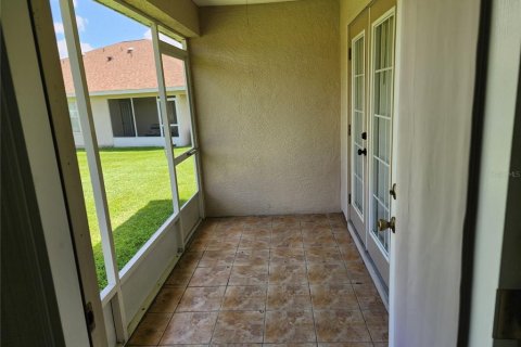 Townhouse in Ocala, Florida 2 bedrooms, 124.21 sq.m. № 2220605 - photo 15