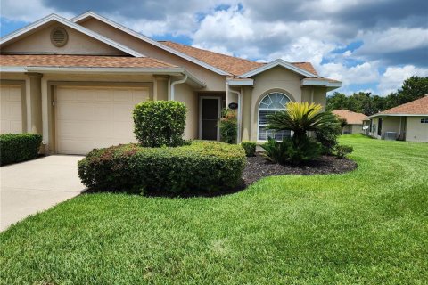 Townhouse in Ocala, Florida 2 bedrooms, 124.21 sq.m. № 2220605