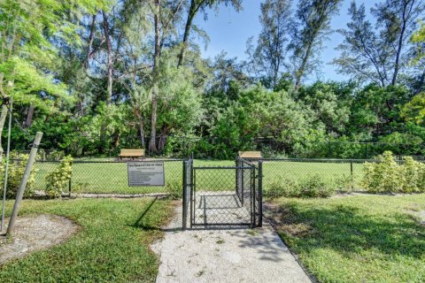 Copropriété à louer à Boca Raton, Floride: 2 chambres, 157.66 m2 № 1221164 - photo 1