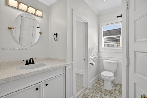 Снять в аренду виллу или дом в Лейк-Уорт, Флорида 2 спальни, 138.24м2, № 1972136 - фото 17