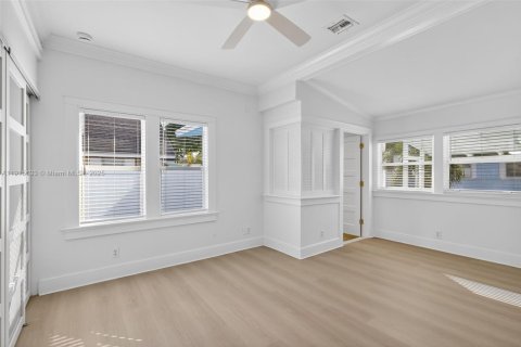 Снять в аренду виллу или дом в Лейк-Уорт, Флорида 2 спальни, 138.24м2, № 1972136 - фото 24