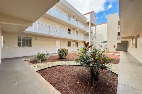 Снять в аренду кондоминиум в Хайалиа, Флорида 2 спальни, 93.27м2, № 1949411 - фото 20