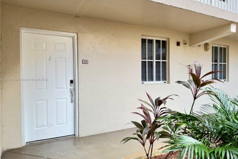 Снять в аренду кондоминиум в Хайалиа, Флорида 2 спальни, 93.27м2, № 1949411 - фото 19