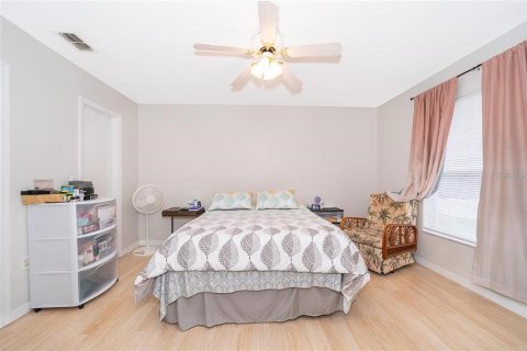 Condo in Orlando, Florida, 2 bedrooms  № 1828013 - photo 14