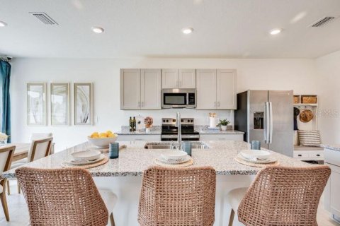 Casa en venta en Hudson, Florida, 4 dormitorios, 210.98 m2 № 1912063 - foto 5