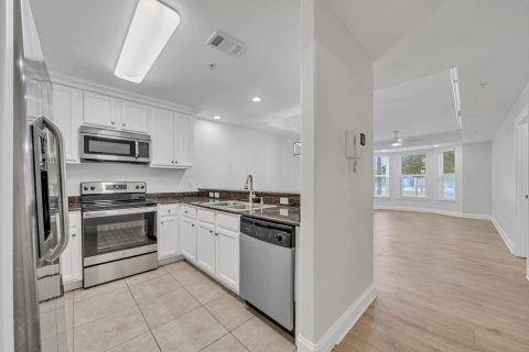 Condominio en venta en Destin, Florida, 2 dormitorios, 97.64 m2 № 560573 - foto 1