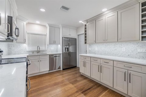 Casa en venta en Saint Petersburg, Florida, 3 dormitorios, 101.73 m2 № 1361645 - foto 2