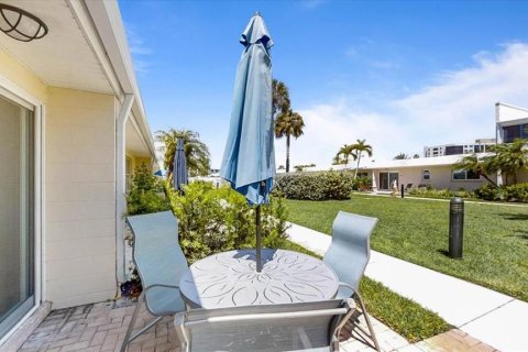House in Sarasota, Florida 1 bedroom, 67.63 sq.m. № 2196804 - photo 17