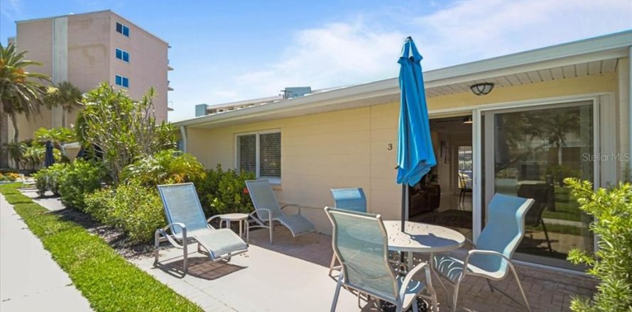 House in Sarasota, Florida 1 bedroom, 67.63 sq.m. № 2196804
