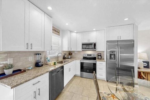 House in Sarasota, Florida 1 bedroom, 67.63 sq.m. № 2196804 - photo 11