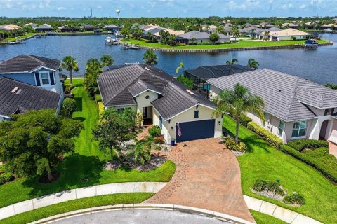 House in Bradenton, Florida 4 bedrooms, 212.56 sq.m. № 1822543 - photo 4