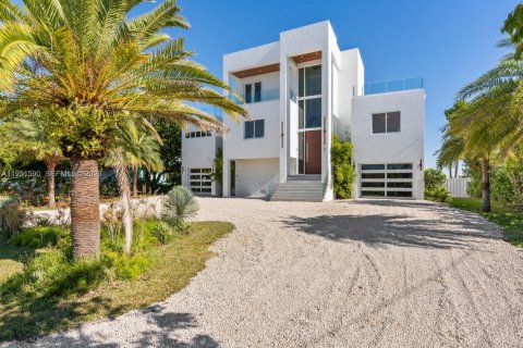 Casa en venta en Marathon, Florida, 5 dormitorios, 332.59 m2 № 2008543 - foto 4