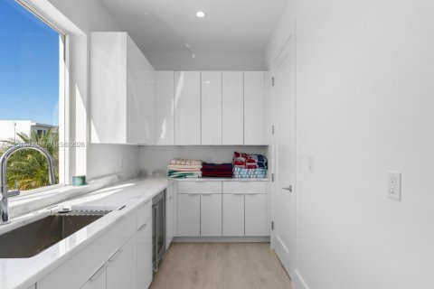 Casa en venta en Marathon, Florida, 5 dormitorios, 332.59 m2 № 2008543 - foto 19