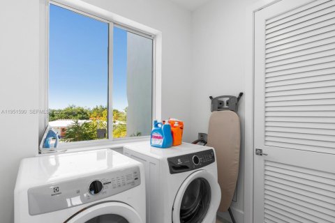 Casa en venta en Marathon, Florida, 5 dormitorios, 332.59 m2 № 2008543 - foto 20