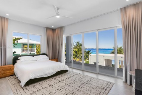 Casa en venta en Marathon, Florida, 5 dormitorios, 332.59 m2 № 2008543 - foto 21