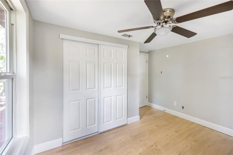House in Apopka, Florida 3 bedrooms, 120.87 sq.m. № 1879338 - photo 9
