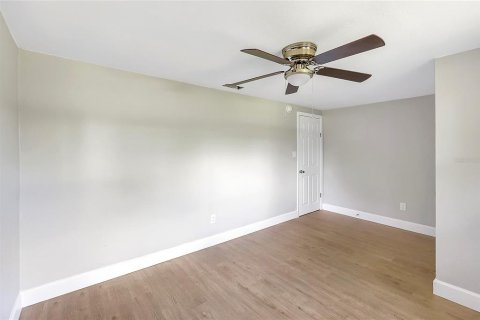 House in Apopka, Florida 3 bedrooms, 120.87 sq.m. № 1879338 - photo 12