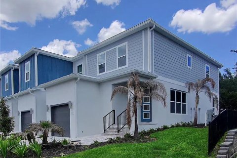Townhouse in Kissimmee, Florida 3 bedrooms, 155.15 sq.m. № 2386677