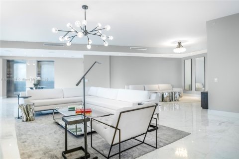 Condominio en venta en Sunny Isles Beach, Florida, 4 dormitorios, 351.64 m2 № 1864536 - foto 6