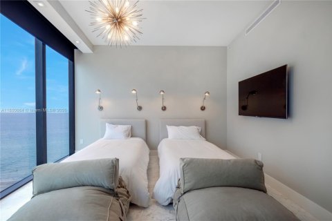Condominio en venta en Sunny Isles Beach, Florida, 4 dormitorios, 351.64 m2 № 1864536 - foto 17