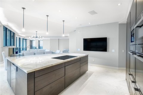 Condominio en venta en Sunny Isles Beach, Florida, 4 dormitorios, 351.64 m2 № 1864536 - foto 8