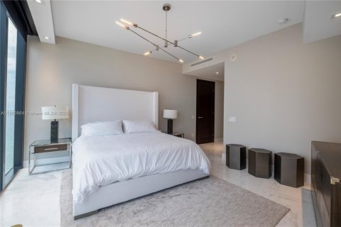 Condominio en venta en Sunny Isles Beach, Florida, 4 dormitorios, 351.64 m2 № 1864536 - foto 21