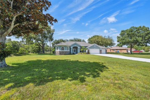 House in Spring Hill, Florida 4 bedrooms, 273.97 sq.m. № 1777166 - photo 5