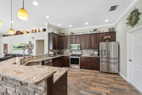 House in Spring Hill, Florida 4 bedrooms, 273.97 sq.m. № 1777166 - photo 16