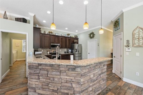 House in Spring Hill, Florida 4 bedrooms, 273.97 sq.m. № 1777166 - photo 15