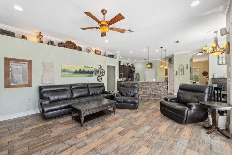 House in Spring Hill, Florida 4 bedrooms, 273.97 sq.m. № 1777166 - photo 23