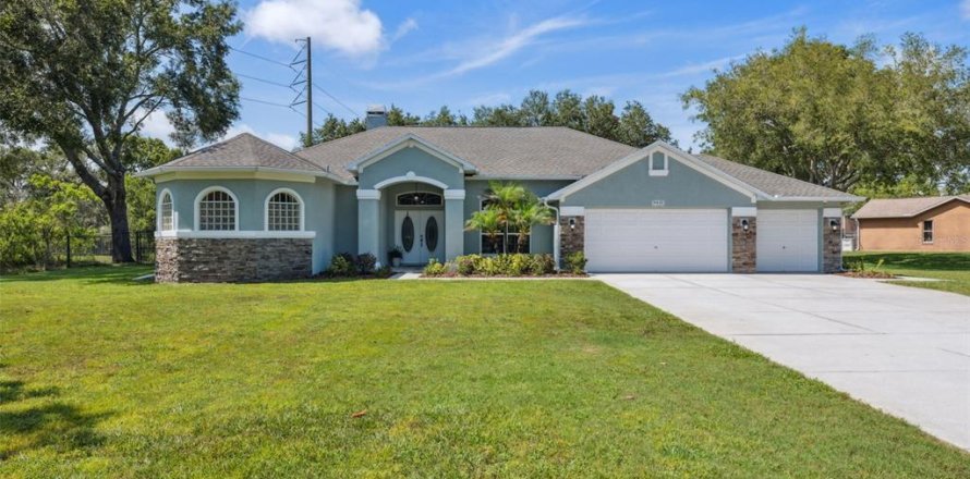 House in Spring Hill, Florida 4 bedrooms, 273.97 sq.m. № 1777166
