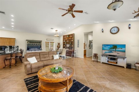 House in LaBelle, Florida 3 bedrooms, 180.88 sq.m. № 1876225 - photo 6