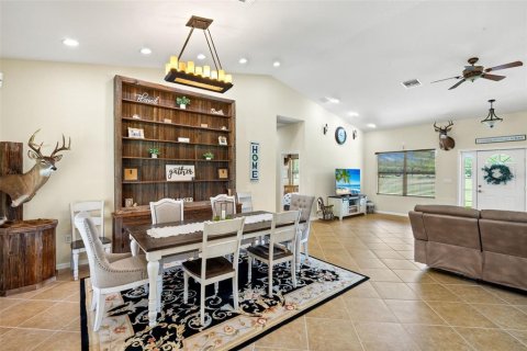 House in LaBelle, Florida 3 bedrooms, 180.88 sq.m. № 1876225 - photo 9