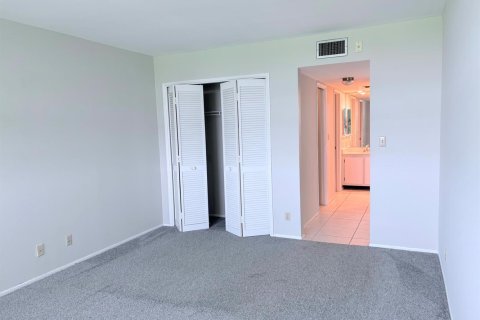 Купить кондоминиум в Помпано-Бич, Флорида 3 комнаты, 150.5м2, № 2260172 - фото 15