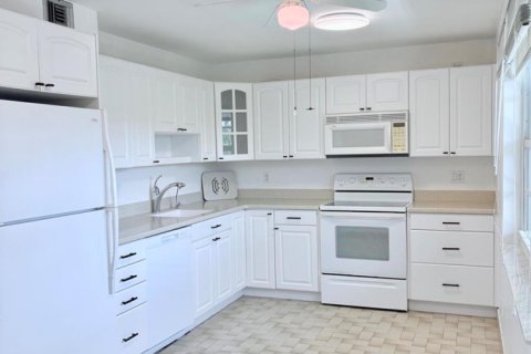 Купить кондоминиум в Помпано-Бич, Флорида 3 комнаты, 150.5м2, № 2260172 - фото 12