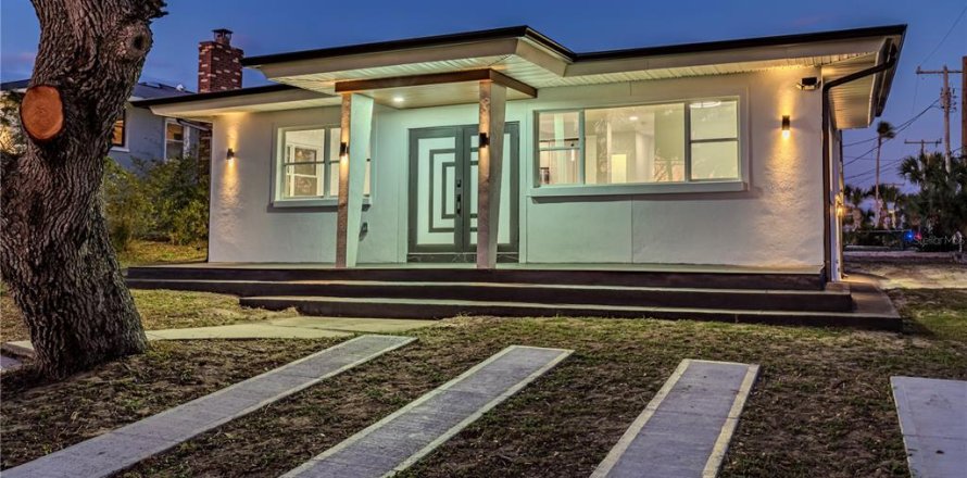 Villa ou maison à Daytona Beach, Floride 6 chambres, 213.68 m2 № 1816040