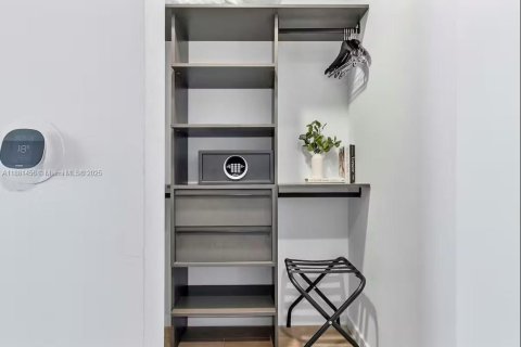 Copropriété à vendre à Miami, Floride: 41.16 m2 № 1925114 - photo 18