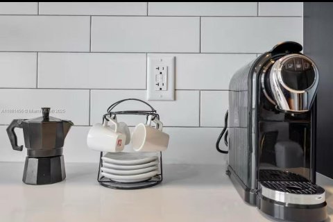 Copropriété à vendre à Miami, Floride: 41.16 m2 № 1925114 - photo 11