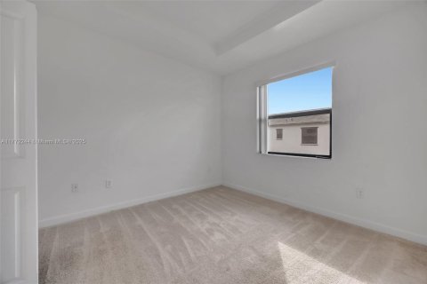 Townhouse in Homestead, Florida 3 bedrooms, 123.37 sq.m. № 1875311 - photo 26