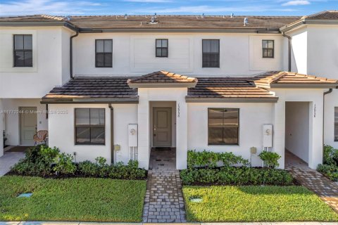 Townhouse in Homestead, Florida 3 bedrooms, 123.37 sq.m. № 1875311 - photo 1