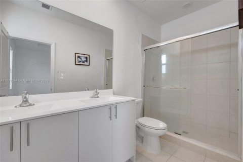 Townhouse in Homestead, Florida 3 bedrooms, 123.37 sq.m. № 1875311 - photo 30