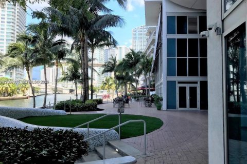 Copropriété à louer à Miami, Floride: 1 chambre, 73.3 m2 № 2400616 - photo 25