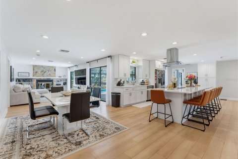 Casa en venta en Clearwater, Florida, 3 dormitorios, 172.71 m2 № 2303136 - foto 3