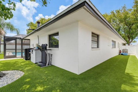 Casa en venta en Clearwater, Florida, 3 dormitorios, 172.71 m2 № 2303136 - foto 18