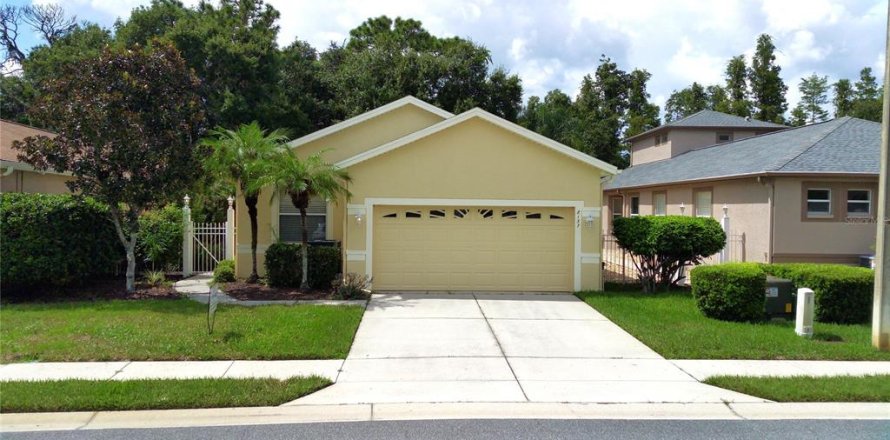 Villa ou maison à Land O' Lakes, Floride 2 chambres, 154.78 m2 № 2126098