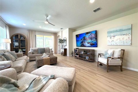 Villa ou maison à vendre à Land O' Lakes, Floride: 2 chambres, 154.78 m2 № 2126098 - photo 11
