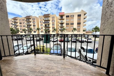 Condominio en venta en Miami, Florida, 1 dormitorio, 46.82 m2 № 1952189 - foto 22