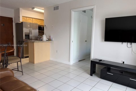 Condominio en venta en Miami, Florida, 1 dormitorio, 46.82 m2 № 1952189 - foto 21