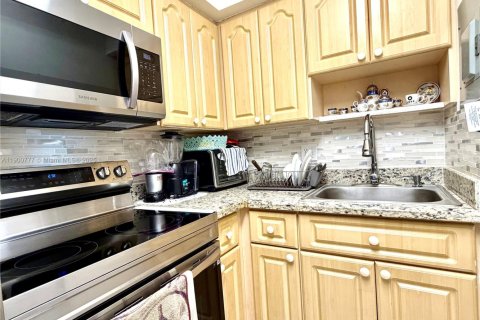 Condominio en venta en Miami, Florida, 1 dormitorio, 46.82 m2 № 1952189 - foto 25