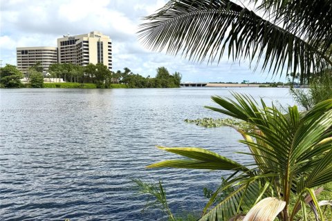 Condominio en venta en Miami, Florida, 1 dormitorio, 46.82 m2 № 1952189 - foto 6